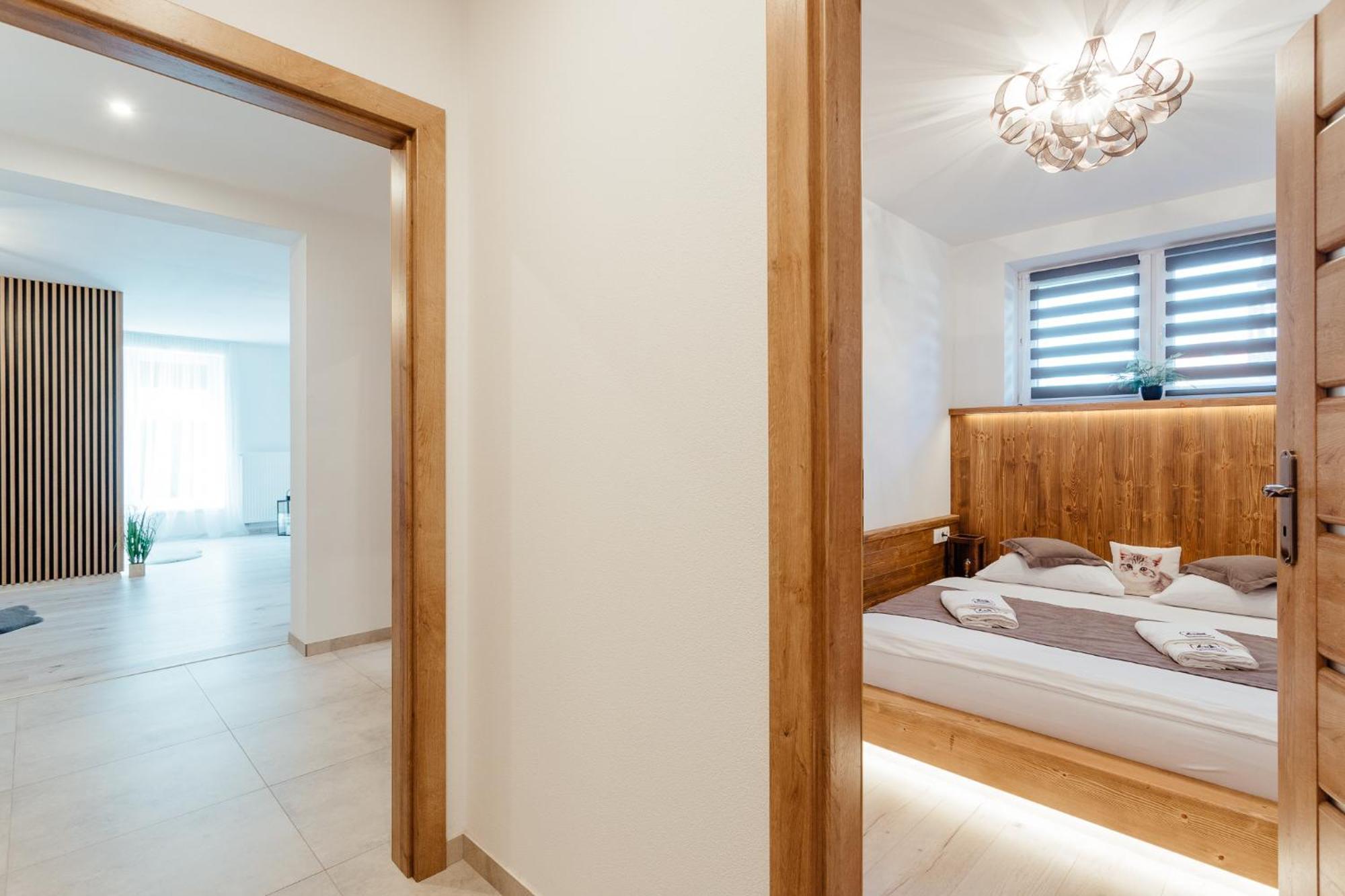 Miracle Seasons Aparthotel Liptovský Mikuláš Exterior foto